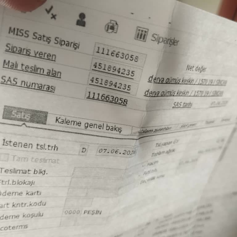 Teslimat Gecikmesi Ve Müşteri Hizmetlerine Ulaşılamaması