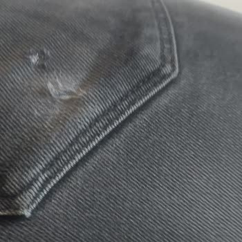 J**** S***** Mavi Kot Pantolonunda Hızlı Solma Ve Yırtılma, Mağazalardan Yardım Alamama