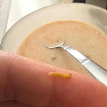 Kellogg's Granola’da Yabancı Ot Sapı Görüldü Güvenim Sarsıldı