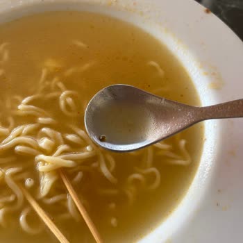 İndomie Körili Noodle Ürününde Kurt Bulunması Güvenimizi Sarstı