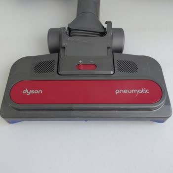 Dyson Big Ball Başlığı Normal Kullanımda Kırıldı, Garanti Kapsamında Değişim İstiyorum