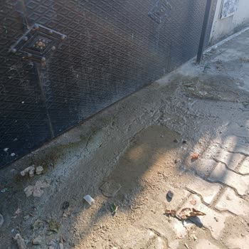 İzmir Büyükşehir Belediyesi 10 Gündür Sürekli Su Sızıntısı Yaşanmaktadır