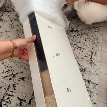 IKEA'dan Gelen Hasarlı Raflar İçin Değişim Ve Ücret İadesi Talebi