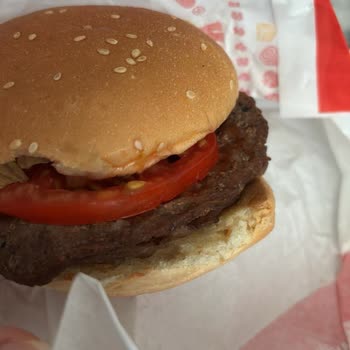 Getir Üzerinden Alınan Kalitesiz Burger King Siparişi, Restoranın Çözüm Sunmaması