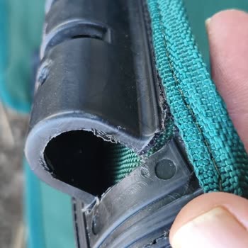 Lerato Kamp Sandalyelerinin Kırık Aparatları Ve Cevapsız Müşteri Hizmeti