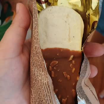 Yarım Çikolata Kaplamalı Magnum Dondurması Üretim Hatası