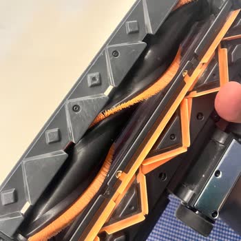 Servis Başlık Parçasını Hasara Uğrattı Ve Kullanılmış Parça Takıyor