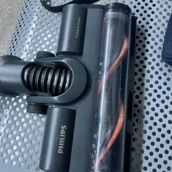 Servis Başlık Parçasını Hasara Uğrattı Ve Kullanılmış Parça Takıyor
