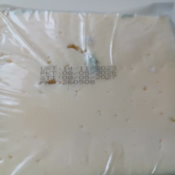 Kapalı Pakette Küf Görüldü Ve Sağlık Endişesi