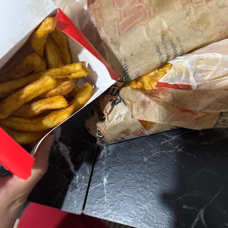 Teslimat 1,5 Saat Gecikti, Yemek Buz Gibi Soğuk