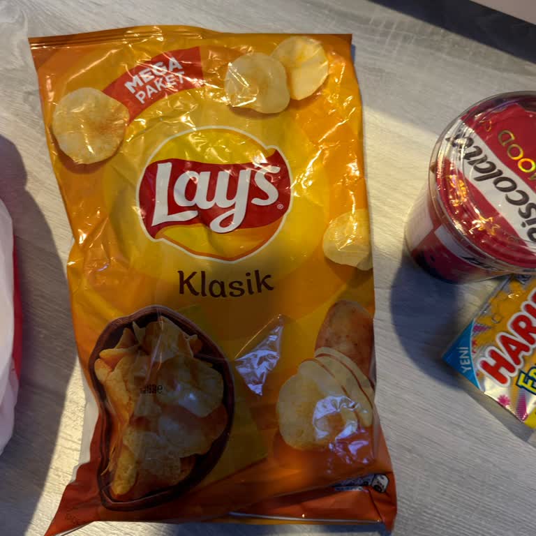 Patlamış Cips Paketi İçin Hızlı Değişim Ve İade
