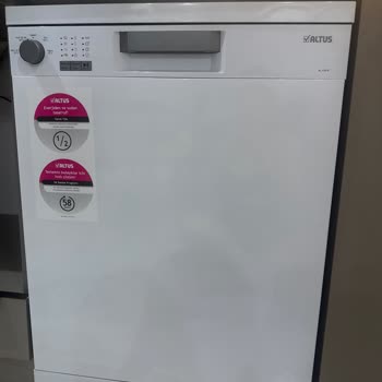 Bulaşık Makinesinde Lekeli Çıkma, Servis Çözüm Getirmedi, Değişim Talebi