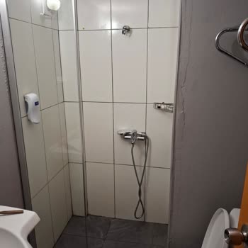 Ladonia Luna Beach Resort'ta Nemli Çarşaflar, Kirli Havuz Ve Bozuk Kapı: Hizmetten Hayal Kırıklığı
