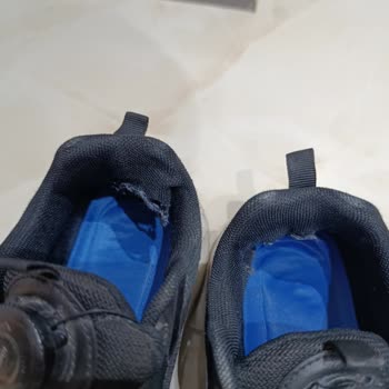 Kısa Sürede Açılan Çocuk Ayakkabısında Üretim Hatası Ve Değişim Talebi