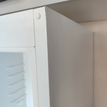 Hasarlı Buzdolabı Teslimi, Teşhir Ürünü Teklifi Ve Bayi Oyalaması