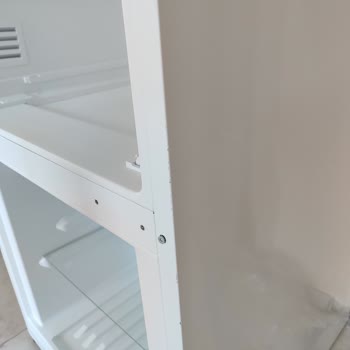 Hasarlı Buzdolabı Teslimi, Teşhir Ürünü Teklifi Ve Bayi Oyalaması