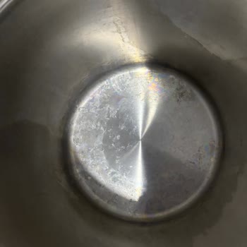 Fissler Vitaquick Düdüklü Tencerenin İlk Kullanımda İçinde Lekeler Ve Dışında Kararmalar