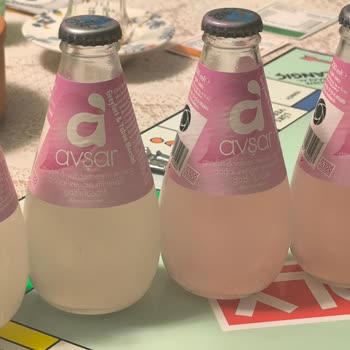 Aynı Paketteki Şişelerde Renk Farkı Ve Kalite Kontrol Açıklaması Talebi