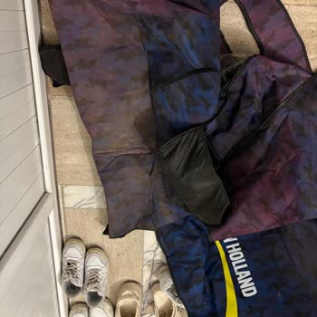 Güneşten Etkilenmeyen Brandanın Hızlı Solması Ve Şirketin Çözüm Sunmaması