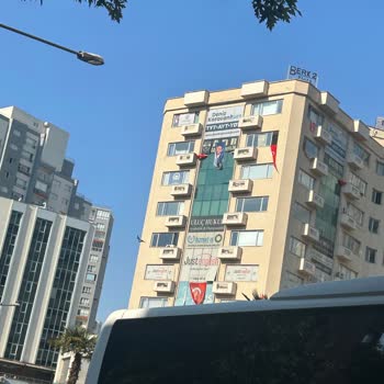 Yediiklim Akademi Şubesinde İş Adayına Kaba Ve Saygısız Tutum