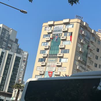 Yediiklim Akademi Şubesinde İş Adayına Kaba Ve Saygısız Tutum