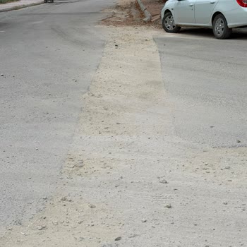 Mezitli Mahallesinde Bozuk Yol, Çevre Kirliliği Ve Sağlık Riski