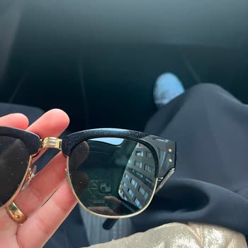 Atasun Optik'ten Alınan Rayban Güneş Gözlüğünde Çerçeve Lekesi Ve Garanti Dışı Değerlendirme