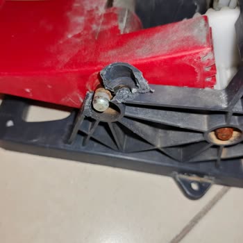 Vileda Turbo Setinde Tekrar Eden Plastik Parçanın Sürekli Kırılması Ve Yedek Parça İhtiyacı