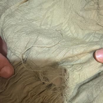 Saten Yeşil Takımdaki Dikiş Sorunu Ve Geri Dönüşsüz Müşteri Hizmeti