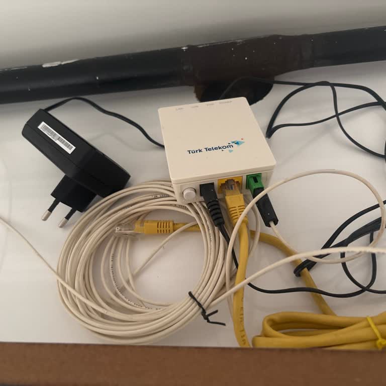 Digiturk İnternet Kurulumu Üç Hafta Bekletildi Ve Yanlış Yönlendirme Sonucu İnternetsiz Kaldım