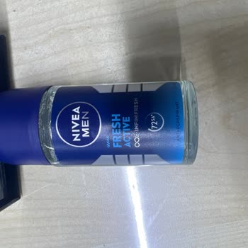 Yapışkan Nivea Men Roll-On Ve Çemberlitaş Şubesindeki İlgisiz Personel Şikayeti