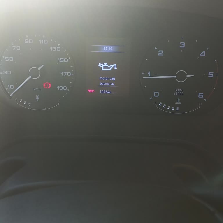 100 Bin Km’de Yağ Pompası Arızası: Yetkili Serviste Bakım Yapan Fiat Ducato Sahibi Şikayet Ediyor