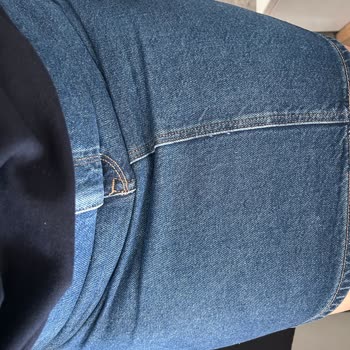 Mavi Kot Eteğinde Dikiş Hatası Ve Değişim Reddi