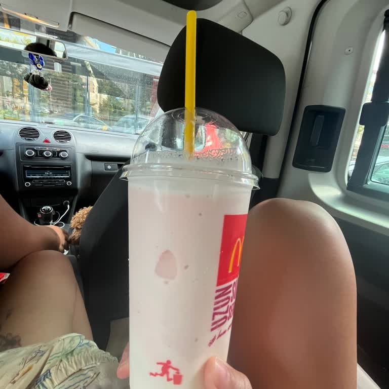 McDonald's Beylikdüzü Marina Şubesinde Çileksiz Milkshake Hatası
