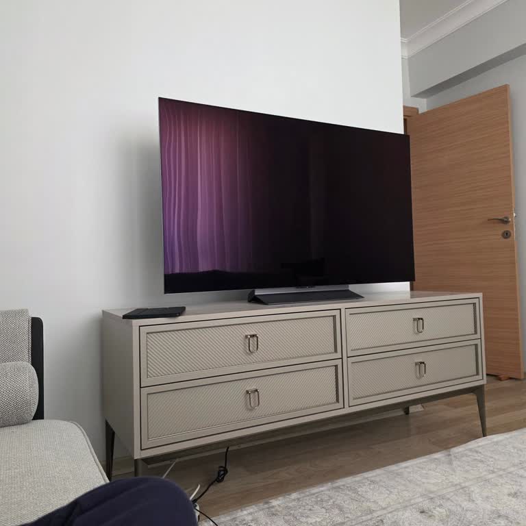Superonline'da Fiber İnternet Ve TV+ Kurulumunun Gecikmesi Ve Bayinin İhmali