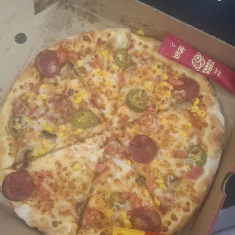 Ödenen Ücretin Karşılığında Yetersiz Malzemeli Pizza