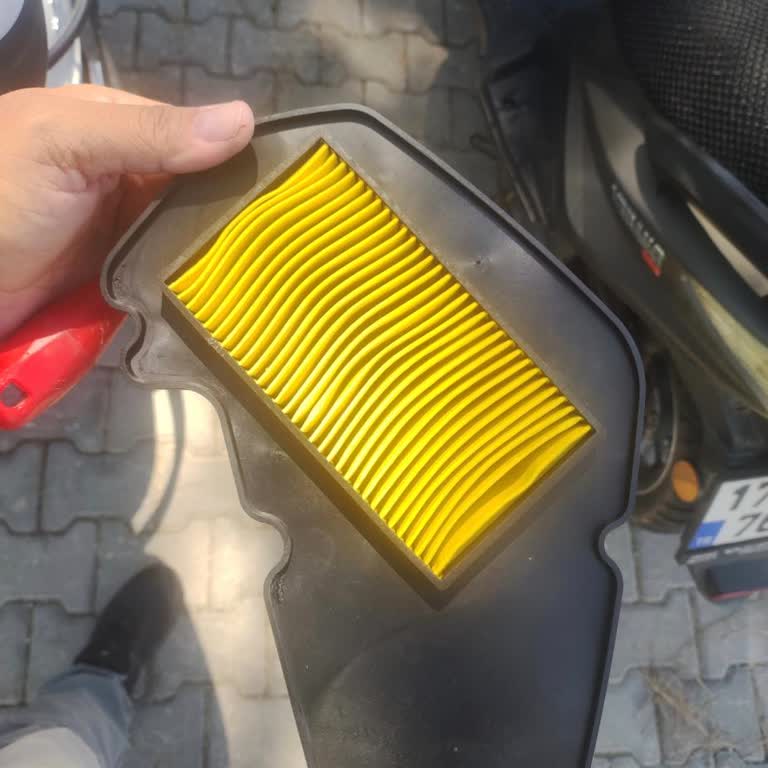 Arora Motor Sattığı Motorun En Temel Sarf Malzemesi Olan Hava Filtresini Tedarik Edememesi