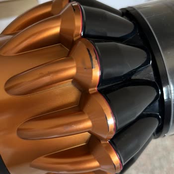 Dyson Süpürgem Serviste Zarar Görmüş, Değişim Bekliyorum