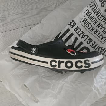 Deforme Olan Crocs Terlik Ve Çözüm Sunmayan Müşteri Hizmetleri