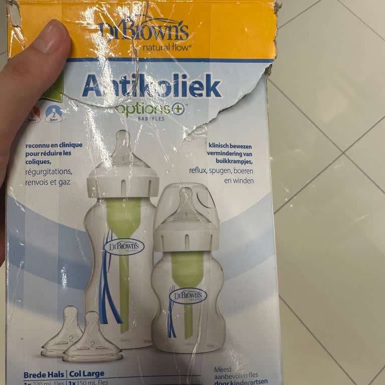 Outlet Köşesinde Fiyat Etiketi Yokluğu Ve Uzun Bekleme Sonrası Satılamayan Ürün