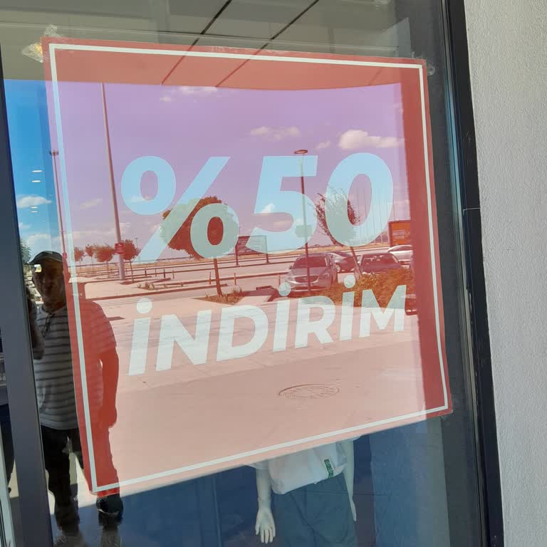 Zey Sport Mağazasında %50 İndirim İlanı Gerçekte %25 İndirim