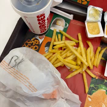 Yanıltıcı Reklam Ve Kova Patates Eksikliği, Saygısız Çalışan Davranışı