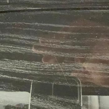 Yeni Araçta Orta Konsol Paneli Vernik Atması Ve Çatlakları İçin Garanti Talebi