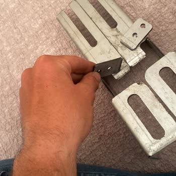 Yan Basamak Uyumlu Değil, Parça Kırık Ve Kargo Gönderilmedi