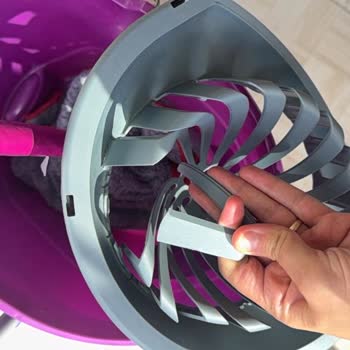 Parex Extra Power Temizlik Setinde Sıkma Aparatı Çift Günde Kırıldı