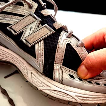 New Balance Ayakkabısının Kısa Sürede Yırtılması Ve İade Reddi