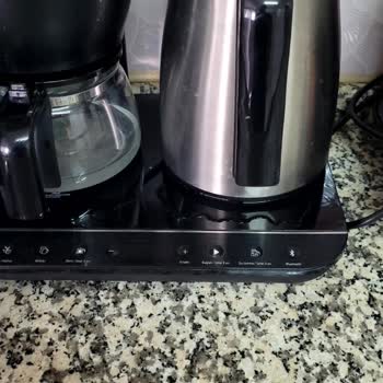 Arçelik Çay Makinesinde Sürekli Su Sızıntısı Ve Kırmızı Uyarı, Çözüm Talebi