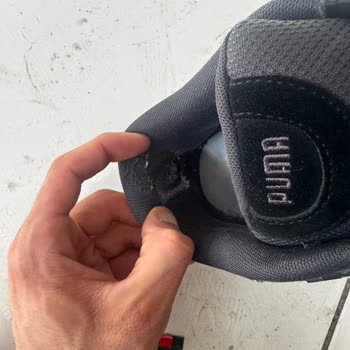 Puma Ayakkabısında İç Topuk Kırılması Ve Renk Solması