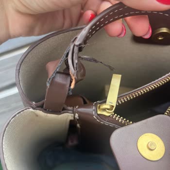 Zara Minimal Kese Çanta Üretim Hatası Kısa Sürede Deri Soyulması