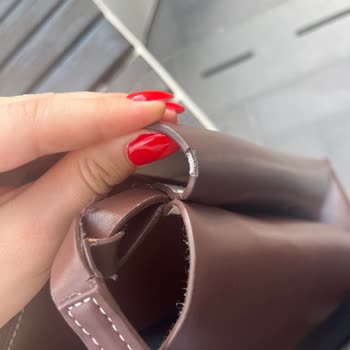 Zara Minimal Kese Çanta Üretim Hatası Kısa Sürede Deri Soyulması